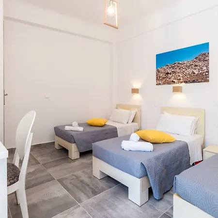 Orpheas * Mykonos Town